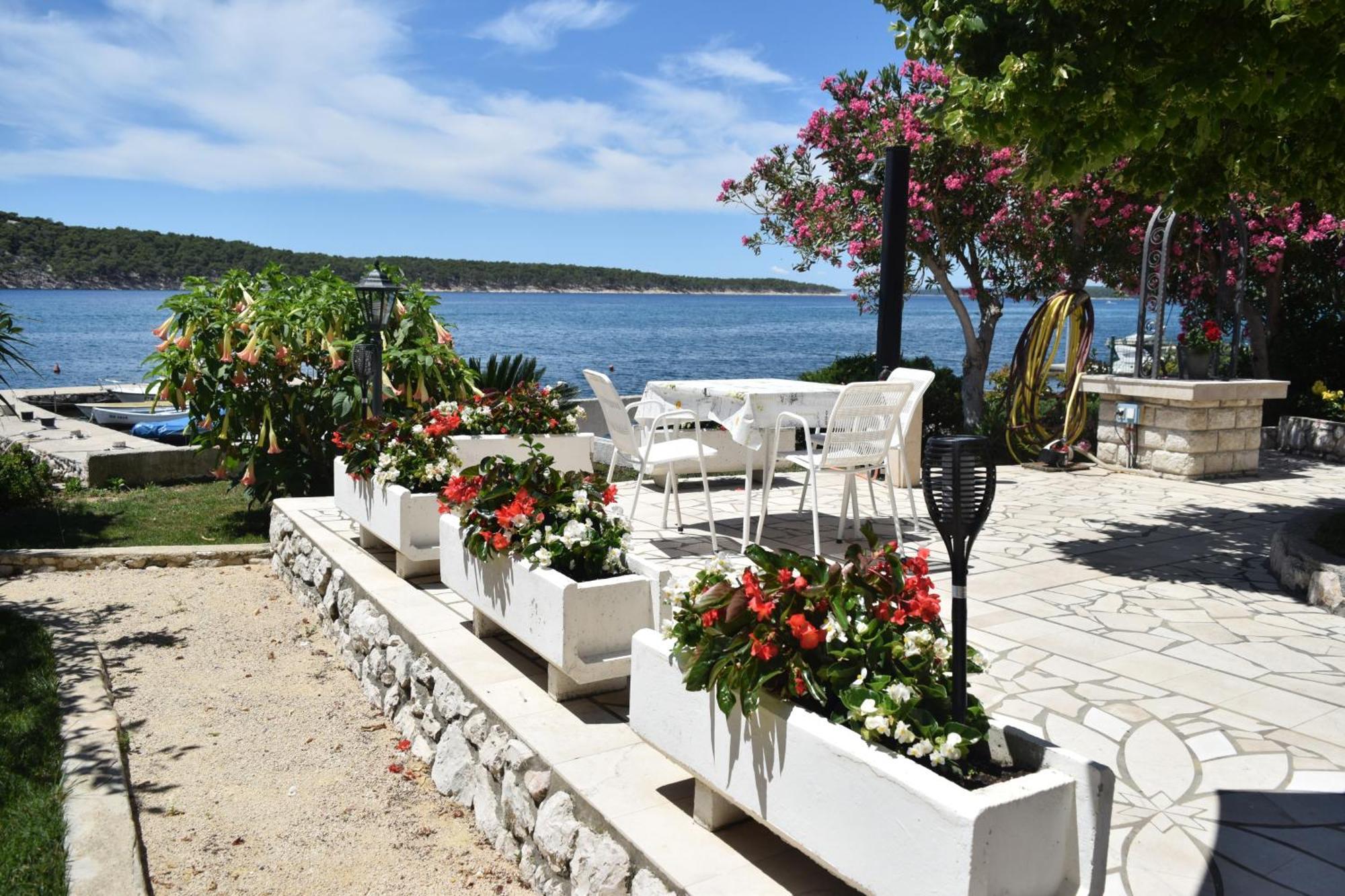 Apartments And Rooms By The Sea Barbat, Rab - 4973 Rab Town Kültér fotó